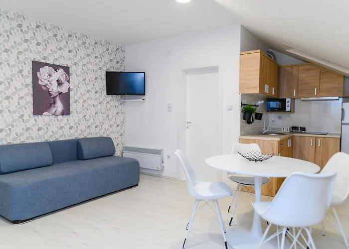 Διαμέρισμα Sky Lux *